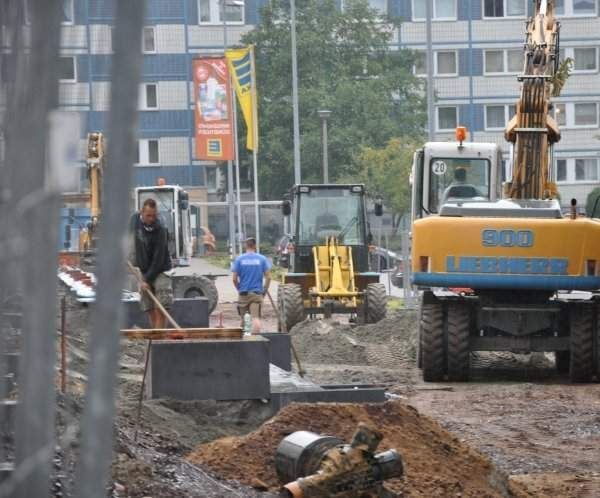 Erster Bauabschnitt Der Reformer Zentrumsachse Soll Im September Fertig