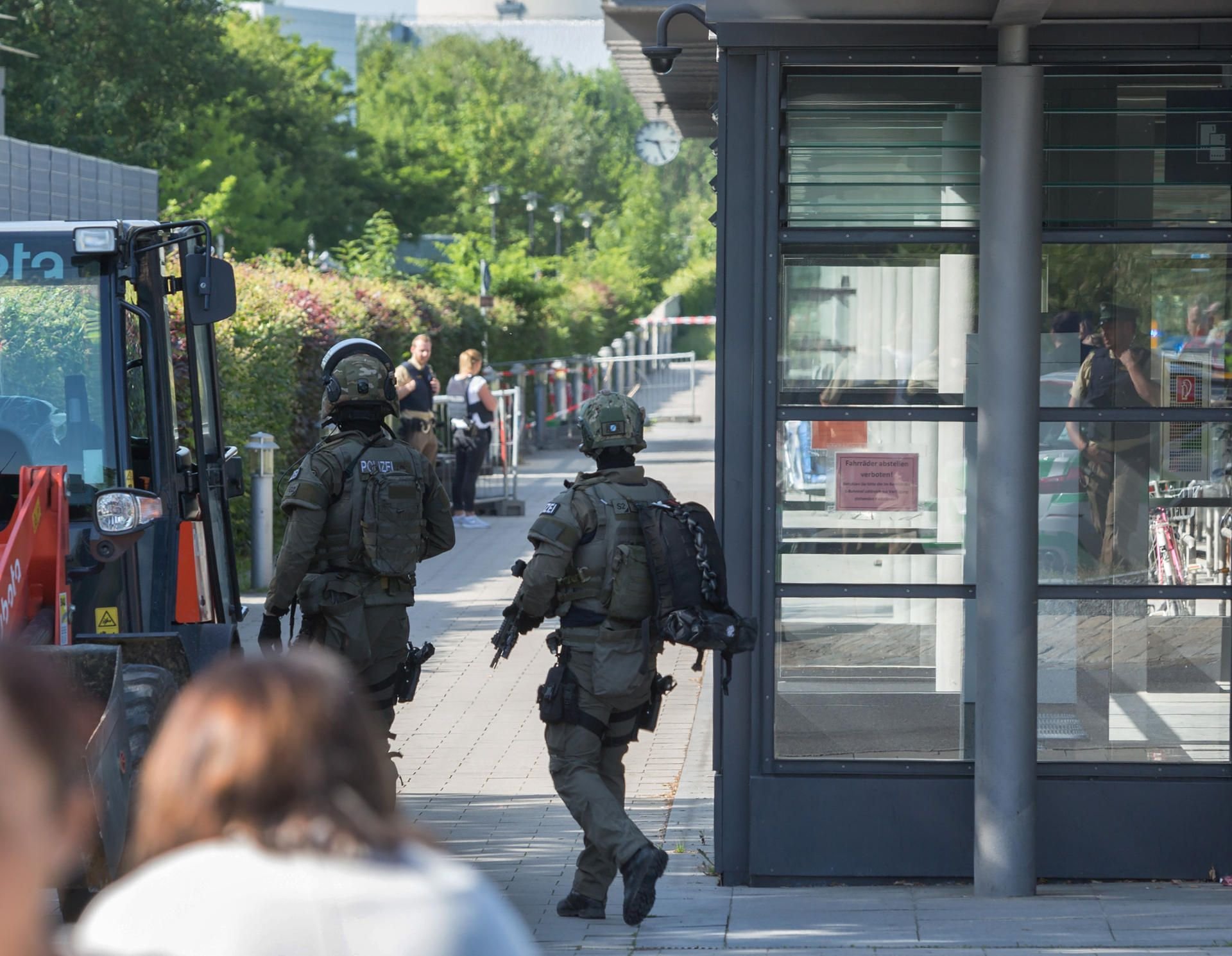 Unterf Hring Bei M Nchen Schie Erei An S Bahnhof