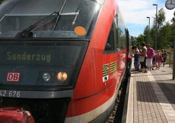 Kinderspiel Mit Dem Sonderzug Zum Normalpreis Zum Storchenhof Loburg