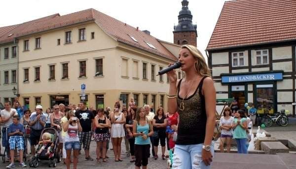 Anna Carina Ist Der Star Beim Inselfest