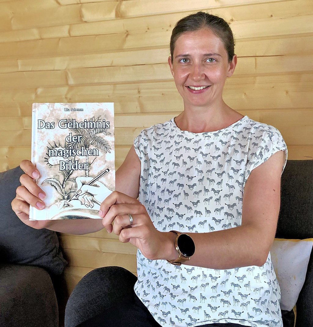 Autorin Uta Schemm präsentiert ihr erstes Kinderbuch.