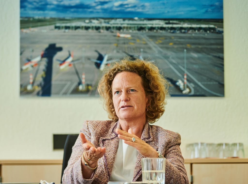 Von Massenbach ist ab dem 1.10.2021 neue Geschäftsführerin des BER und war bisher Finanzgeschäftsführerin.
