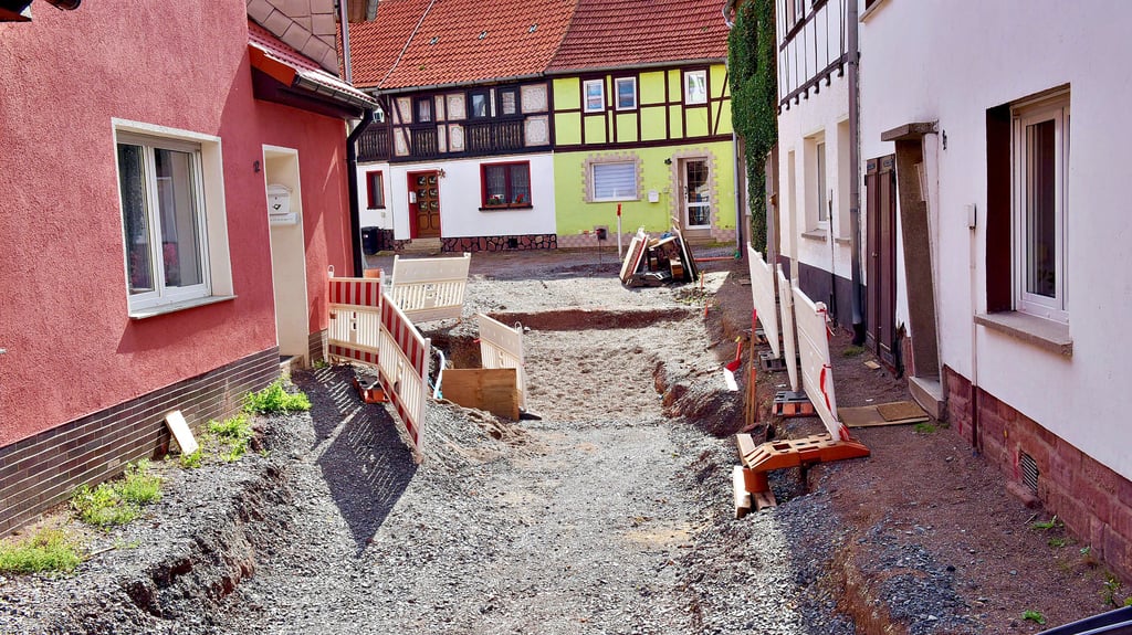 Die Anlieger der Bogenstraße in Kelbra brauchen viel Geduld, denn schon seit längerer Zeit  ruhen die Bauarbeiten.