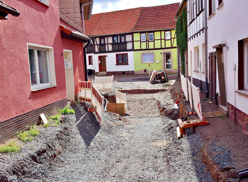 Die Anlieger der Bogenstraße in Kelbra brauchen viel Geduld, denn schon seit längerer Zeit ruhen die Bauarbeiten.