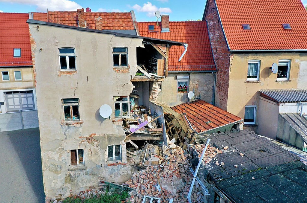 das eingestürzte Haus in der Bernburger Straße in Sandersleben