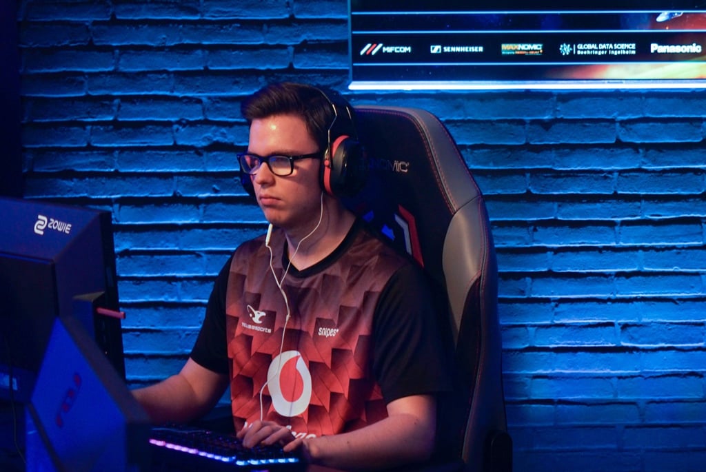 HeRoMaRinE kann sich bei den Starcraft 2 EU Masters Fall behaupten.