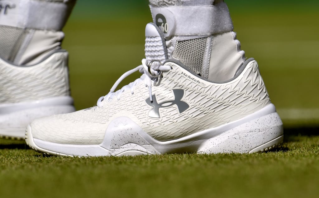 Der Ehering von Tennisspieler Andy Murray ist an dessen Schuh mit dem Schnürsenkel angebunden.