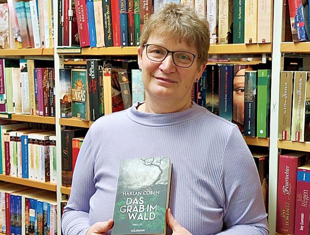 Annegret Schumann hat für die Herbstage einen passenden Buchtipp: „Das Grab im Wald“ - Ein Thriller von Harlan Coben.