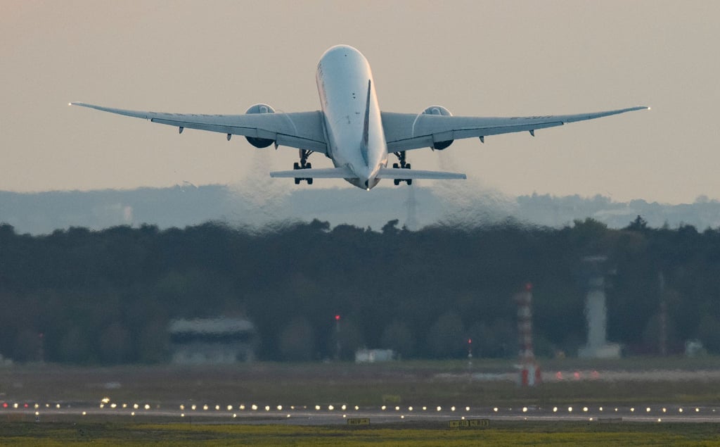 Der Luftfahrt-Verband IATA sprach bei seiner Jahrestagung in Boston unter anderem über künftige Corona-Kontrollen und klimafreundlichere Technologien.