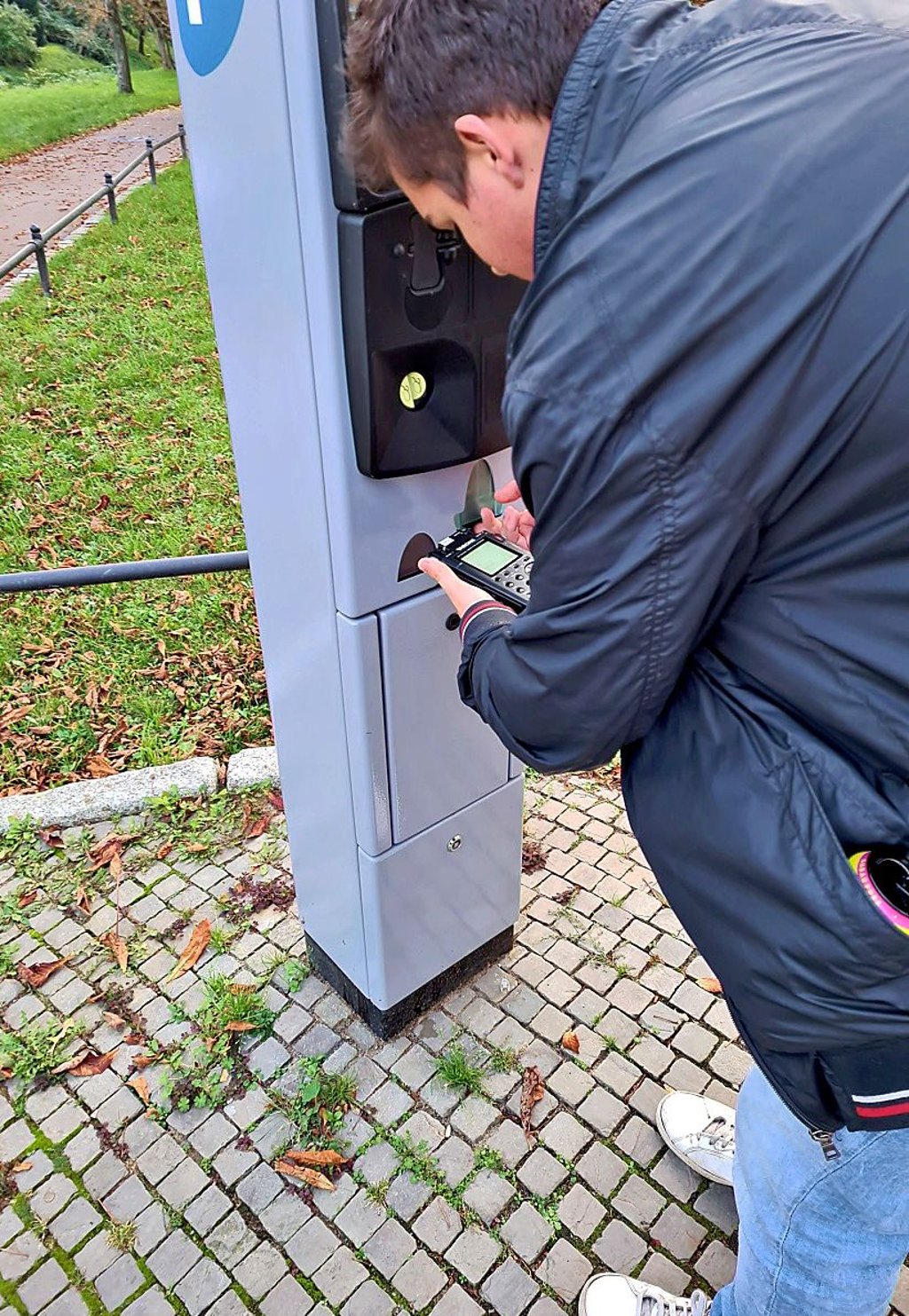 Ein Parkscheinautomat kann auch interessant sein.