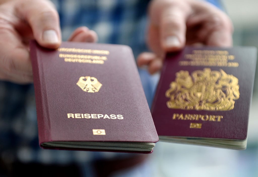 Bis auf wenige Ausnahmen reicht ein Personalausweis nicht mehr aus, um in Großbritannien einzureisen.