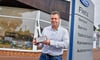Enrico Fietz, der Chef des Ford-Autohauses in Altjeßnitz, hat  zum dritten Mal den  Preis für Kundenzufriedenheit im Service erhalten.