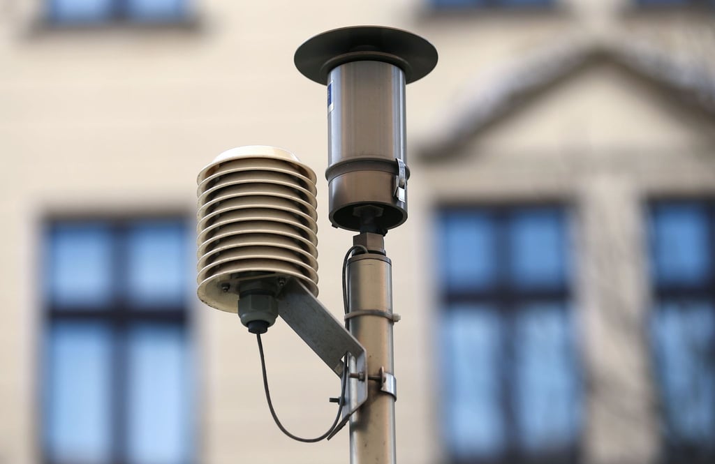 Der EU-Grenzwert für Feinstaub mit Partikelgröße 2,5 Mikrometer liegt bei 25 Mikrogramm pro Kubikmeter Luft. Die WHO empfiehlt nun einen Richtwert von 5 Mikrogramm.