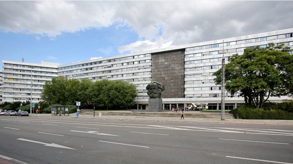 Kulturschaffende fordern einen Gedenkort in Chemnitz für die Opfer des NSU.