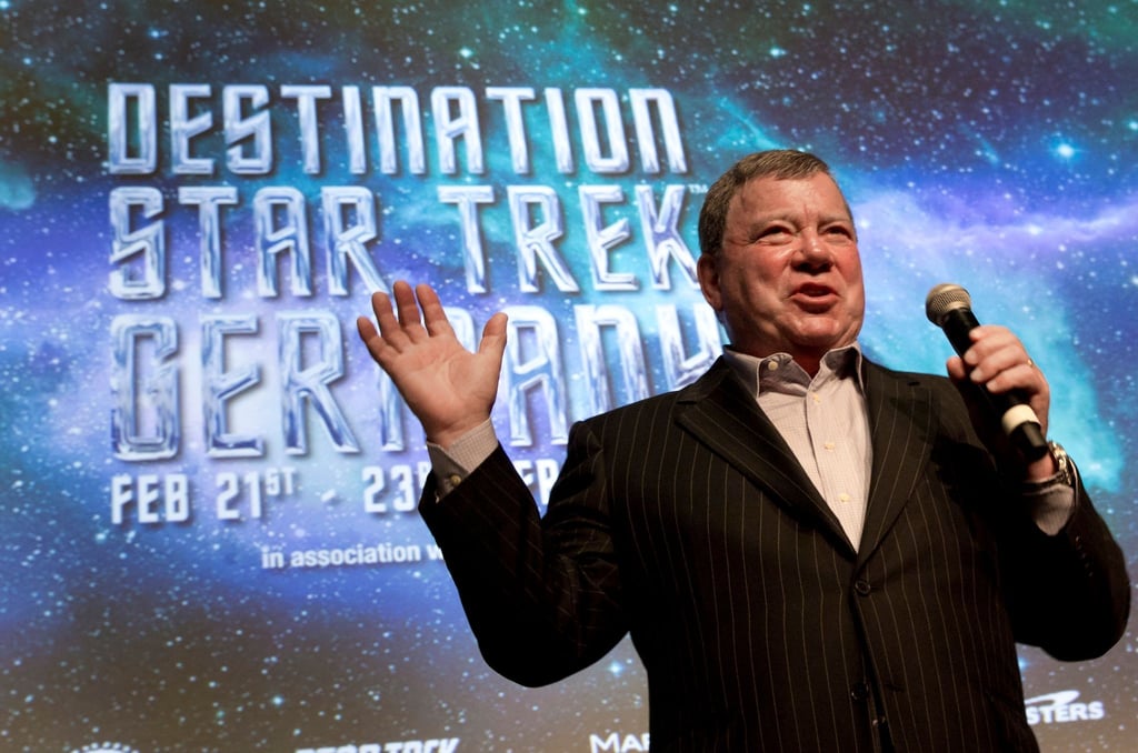 Schauspieler William Shatner fliegt ins All.