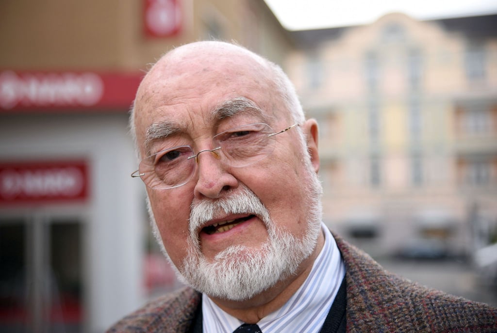 Der „Lindenstraße“-Schauspieler Ludwig Haas (Dr. Dressler) starb mit 88 Jahren.