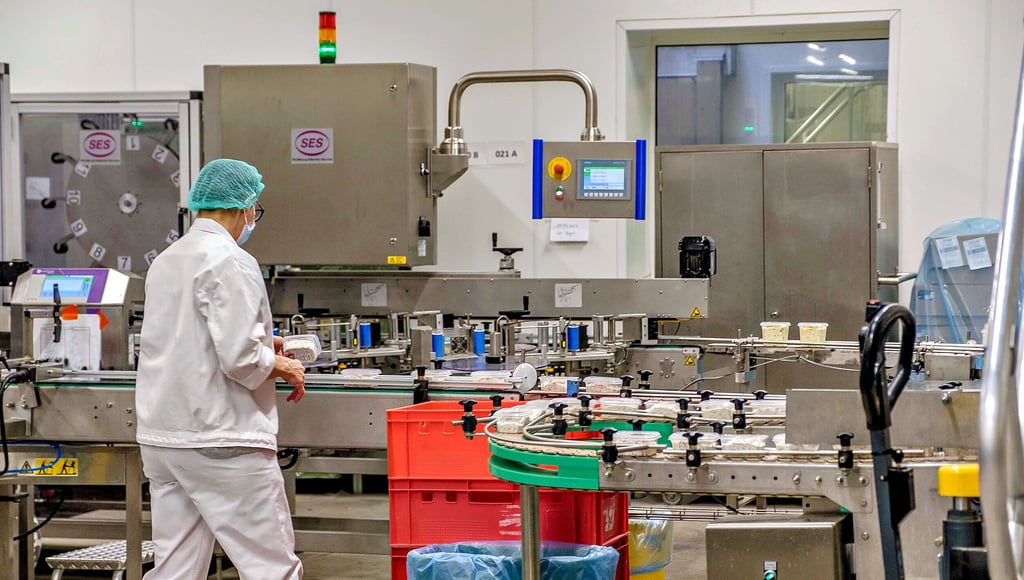 Füngers Feinkost bei Oranienbaum stellt Produkte für namhafte Handelspartner und -marken her.