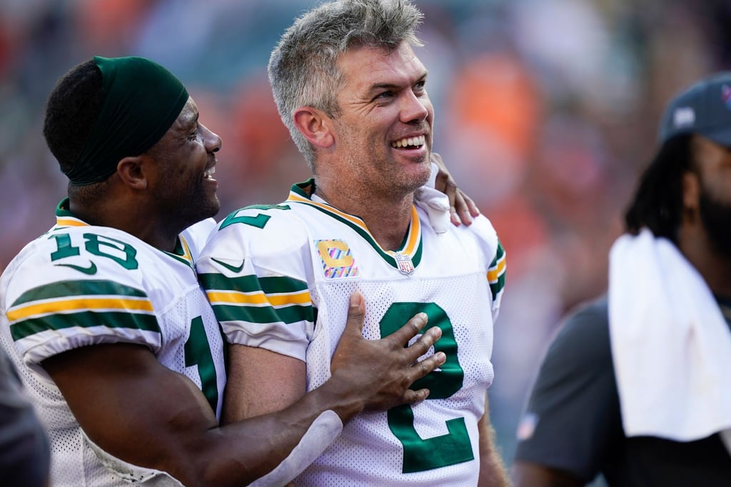 Durften mit den Green Bay Packers Kicker doch noch über den Sieg jubeln: Mason Crosby (r) und Randall Cobb.