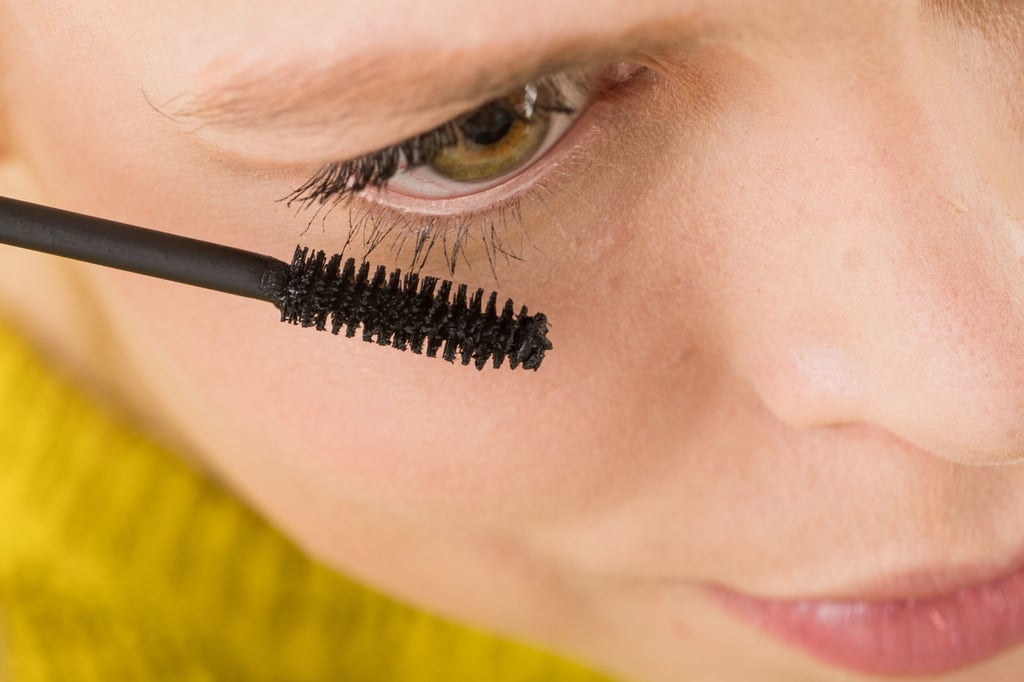 Der Preis sagt nichts über die Qualität einer Volumen-Mascara aus. Im Test erhielten sowohl das teuerste Produkt als auch eines der günstigeren das Prädikat „gut“.
