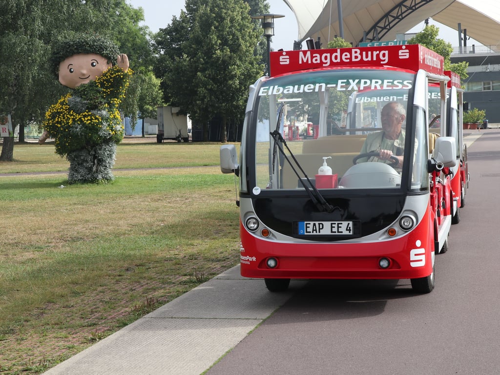 Der Elbauen-Express ist vor allem an den Wochenenden beliebt.