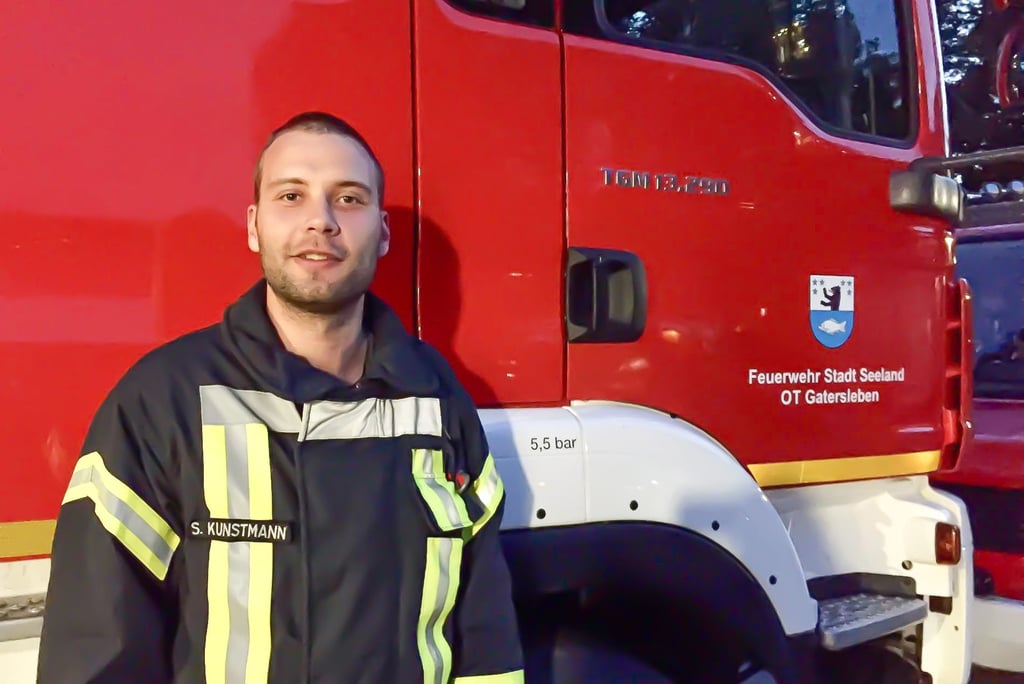 Stefan Kunstmann ist stellvertretender Ortswehrleiter von Gatersleben. Nun hat er seine Ernennung zum Zugführer erhalten.
