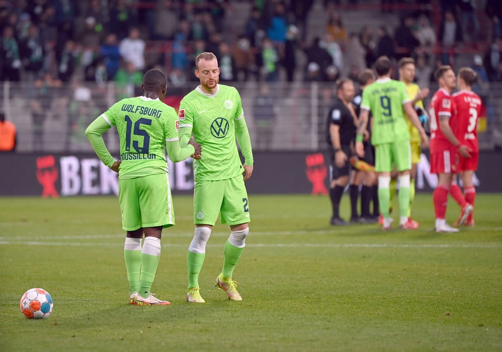 Für Jerome Roussillon (l-r) und Wolfsburgs neuen Rekordmann Maximilian Arnold gab es bei Union nichts zu holen.