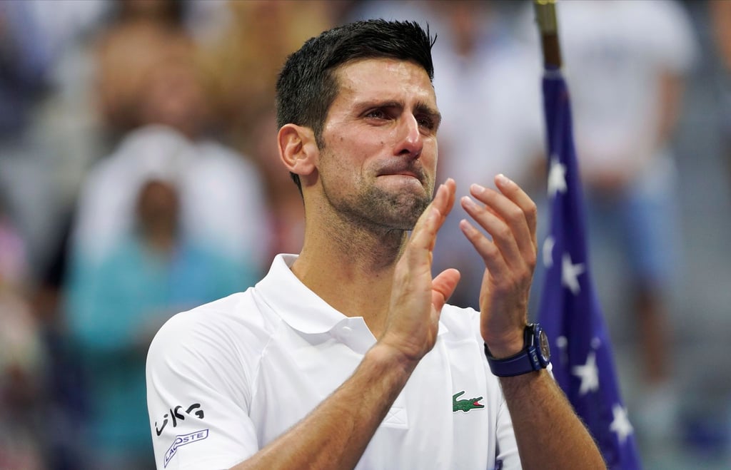 Ein geschlagener Novak Djokovic konnte die Tränen nicht zurückhalten.