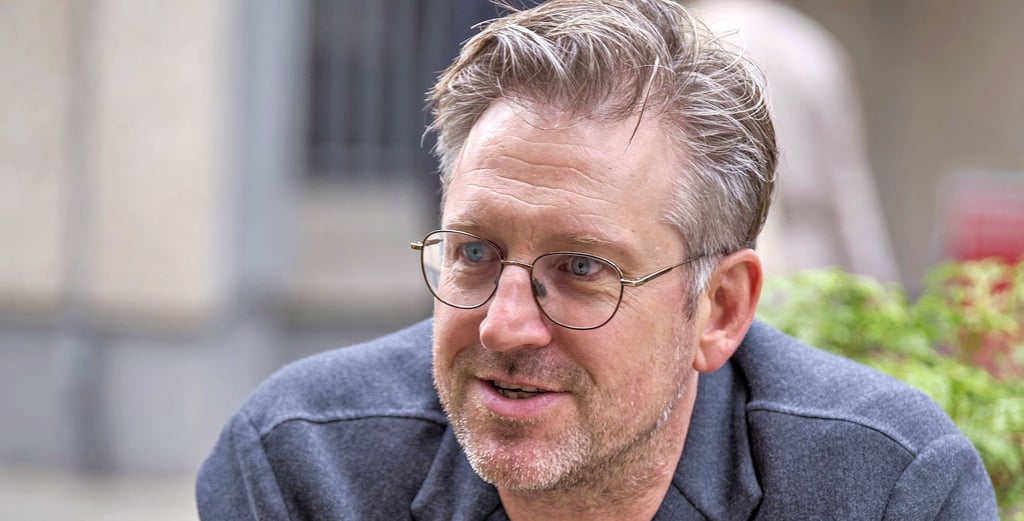 Walter Sutcliffe ist mit Brittens „Sommernachtstraum“ toll gestartet - Händels „Brockes-Passion“ folgt.