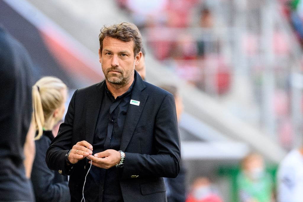 Nimmt seine Profis in die Pflich: FCA-Coach Markus Weinzierl.