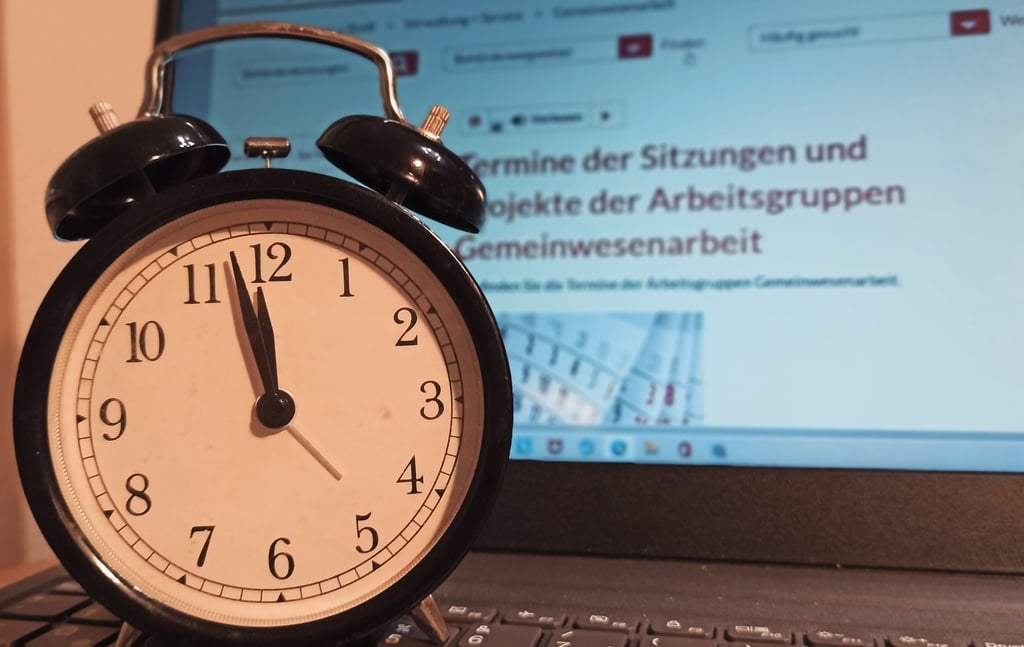Darf eine Gemeinwesenarbeitsgruppe werktags um 12 Uhr tagen oder schließt sie damit die Bürgerschaft aus?