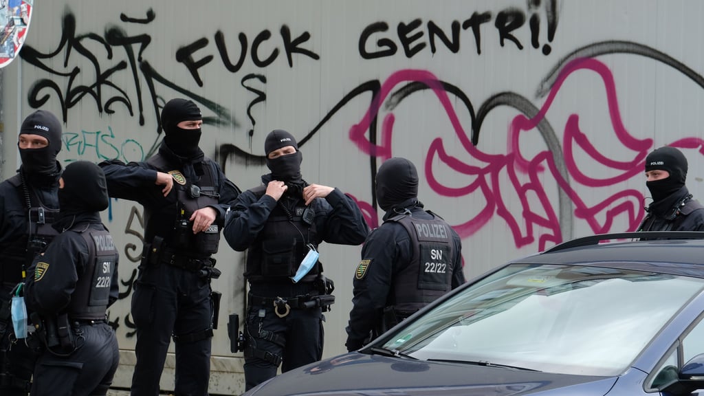 Zuletzt war im September in Leipzig eine Demonstration mit mehreren Tausend Teilnehmern nicht friedlich geblieben.