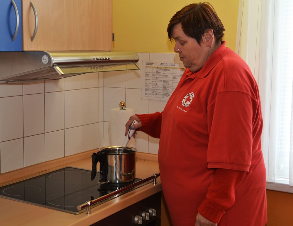 Carola Erxlebe ist eine der Köchinnen des Kurses im Alten Bahnhof in Wanzleben.