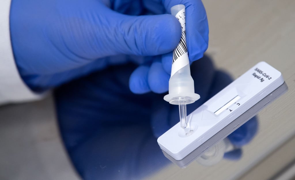 Über 900.000 Tests wollte der Angeklagte abrechnenb, die aber tatsächlich gar nicht durchgeführt worden sein sollen.