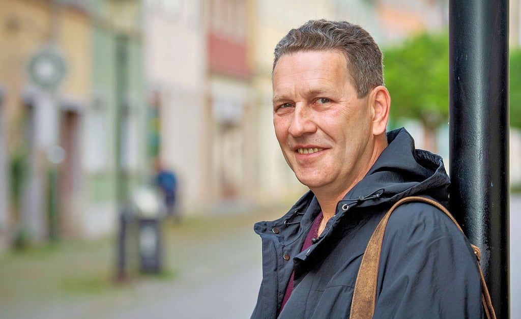 Seit gut einem Monat gehört Ireneusz Rosiński zum Team des Theaters Naumburg. Der 54-Jährige wurde sowohl als Theaterpädagoge als auch Schauspieler engagiert.