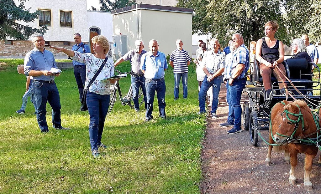 Ob es auch der Ponykutschen-Service war, mit dem Ranies bei der Jury während der Tour durchs Dorf punkten konnte? Wer weiß …