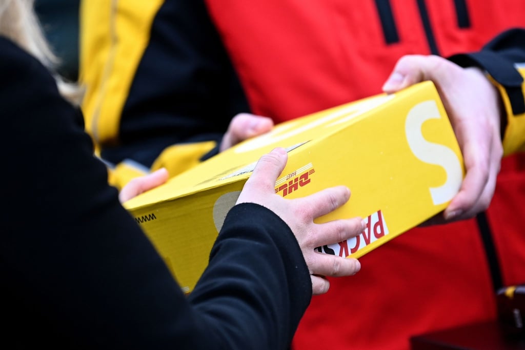 Wer den Paketzusteller zu Hause verpasst, muss die Sendung im Shop abholen - und sich dafür legimitieren.