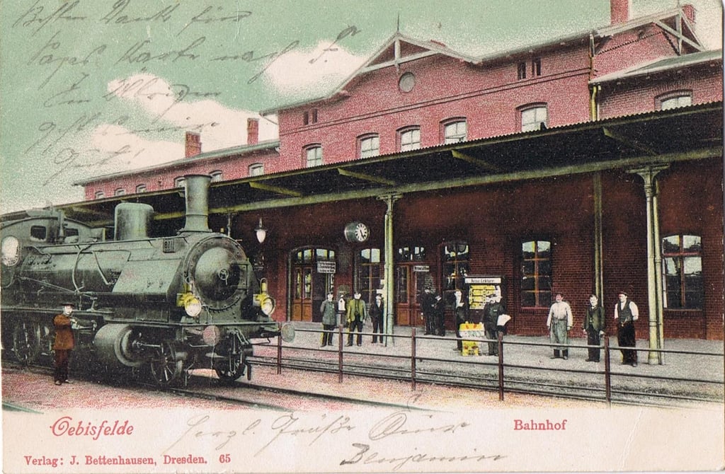 Der Bahnhof in Oebisfelde galt früher als wichtiger Knotenpunkt in der Region. Doch er war nicht von Anfang an gern gesehen.