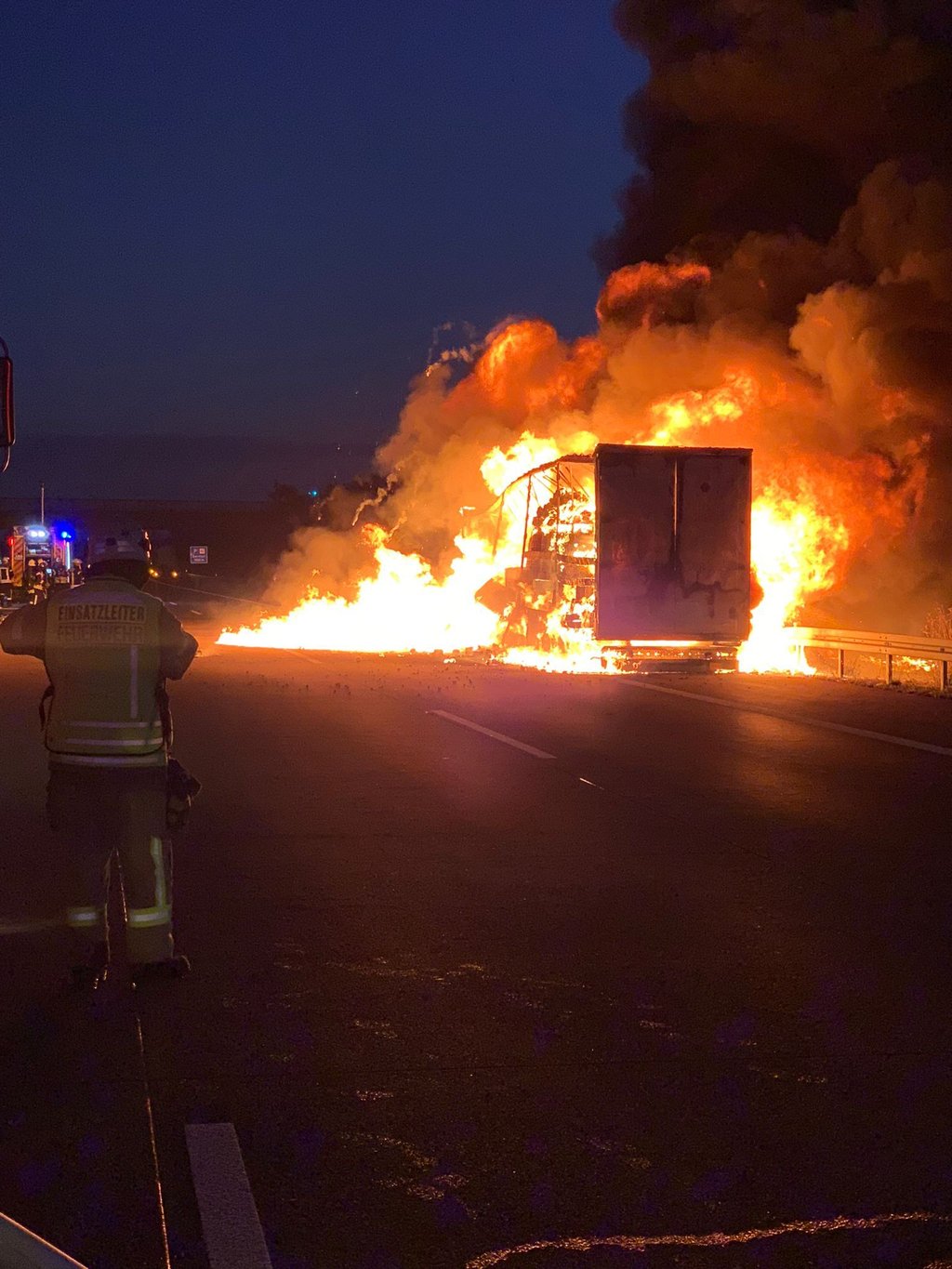 57 Einsatzkräfte waren im Einsatz, um das Feuer zu löschen.