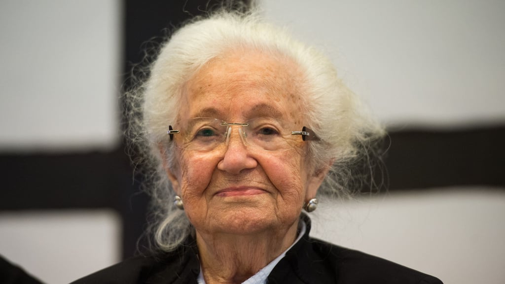 Die Auschwitz-Überlebende Erna de Vries wurde 98 Jahre alt. Foto: Bernd Thissen/
