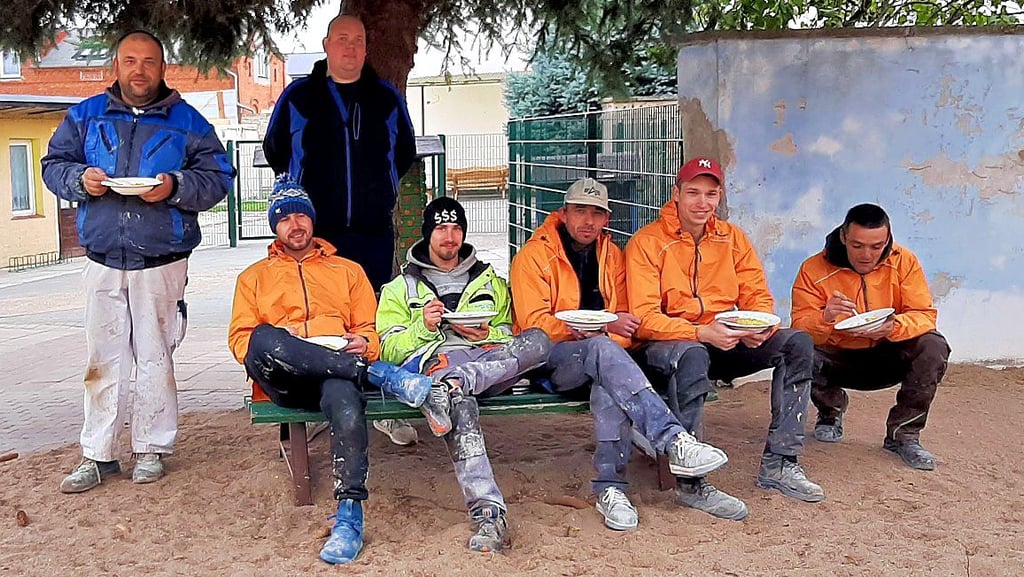 Baurbeiter der Baustelle: Was haben sie im "Zwergenland" gemacht?