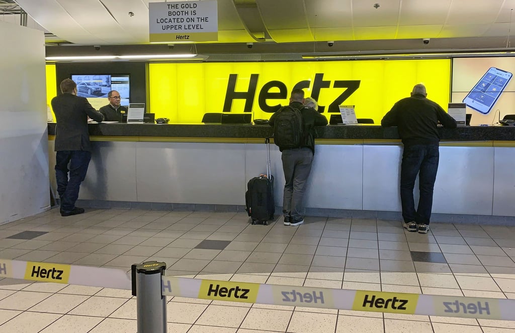 Der US-Autovermieter Hertz steckt mit einer Großbestellung bei Tesla Milliarden in den Ausbau seiner Elektro-Autoflotte.