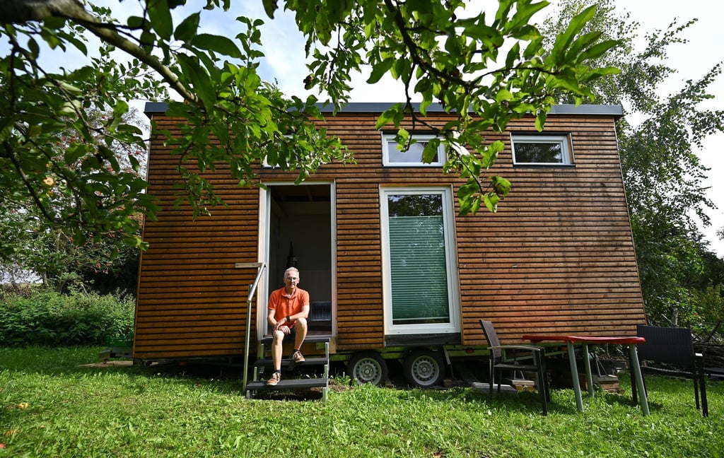 Tiny Houses sind kleine, zumeist transportable Häuser, die trotz geringer Grundfläche ihren Bewohnern alles bieten sollen, was sie zum Leben brauchen.