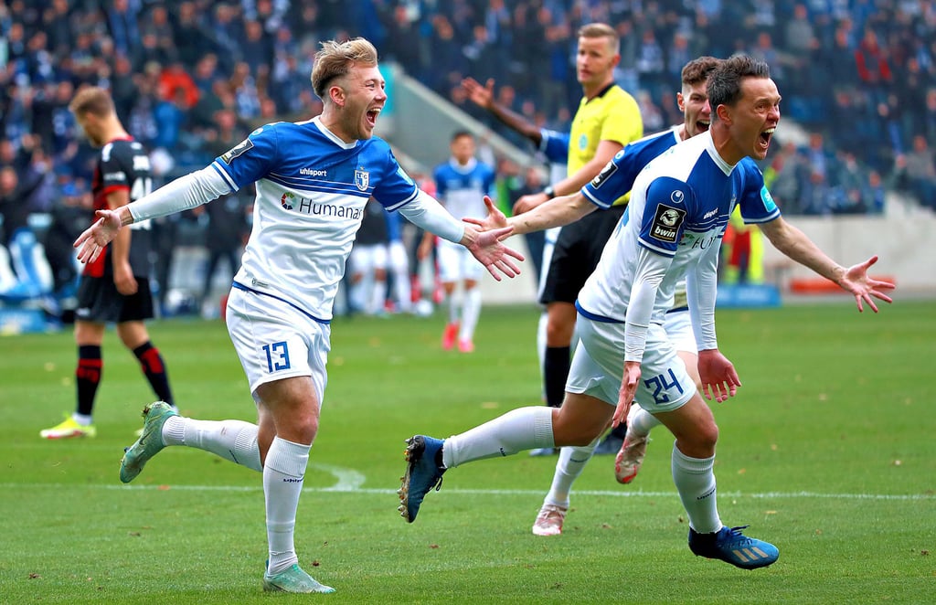 Connor Krempicki, Florian Kath und Alexander Bittroff (von links) freuten sich in der vierten Minute über den frühen Führungstreffer: Ein weiteres Tor sollte im Drittliga-Duell zwischen dem 1. FC Magdeburg und dem FC Viktoria Berlin nicht mehr folgen.