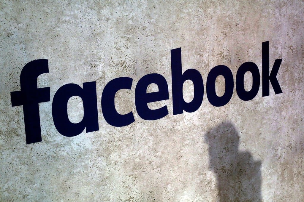 Facebook will unter dem Konkurrenzdruck des chinesischen Rivalen Tiktok attraktiver für junge Nutzer werden.