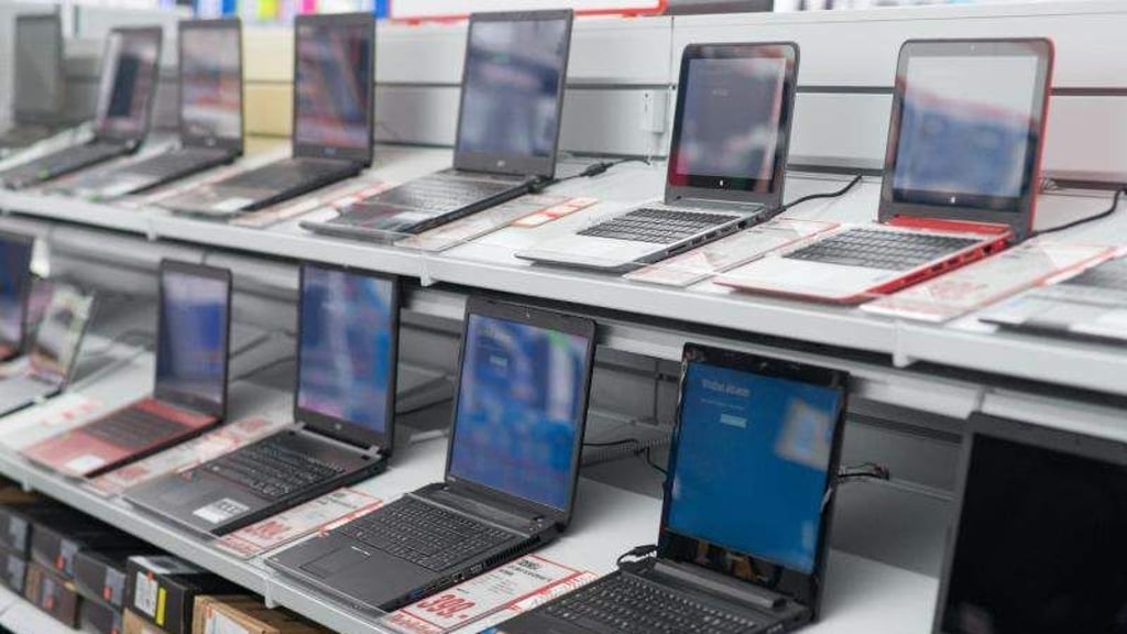 Für Waren, die digitale Elemente enthalten, hat der Verkäufer künftig eine Update-Verpflichtung. Foto: Armin Weigel/ Symbol/