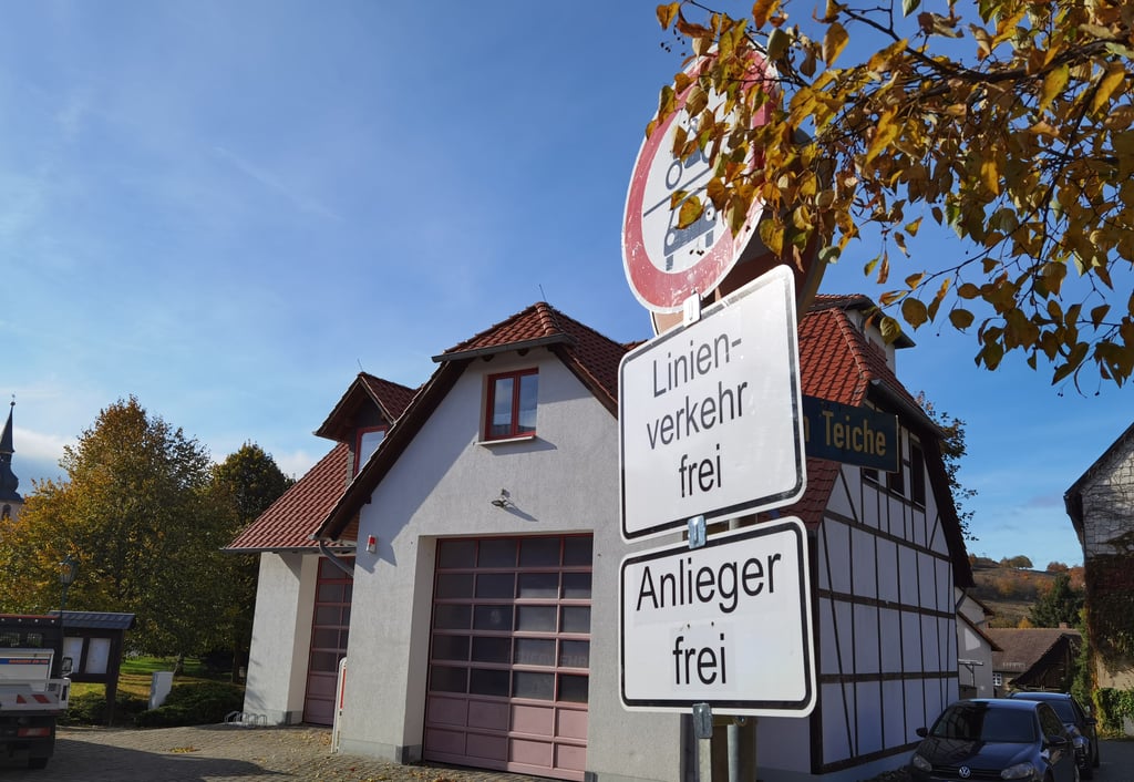 Polizei verwarnt Falschfahrer in Heimburg