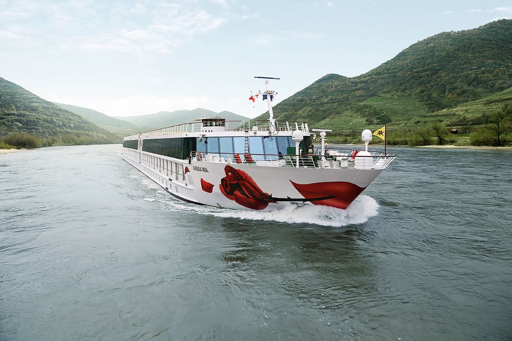 Auf den Flussschiffen von A-Rosa müssen alle Gäste ab 12 Jahren künftig geimpft oder von Covid-19 genesen sein.