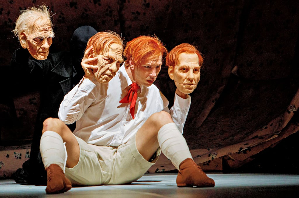 Peer Gynt, der die Welt erobern will, in verschiedenen Lebensaltern.