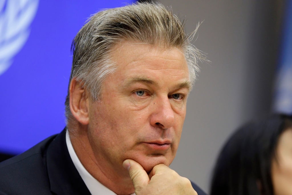 Der Schauspieler Alec Baldwin ist Medienberichten zufolge bereits mehrfach von der Polizei befragt worden.