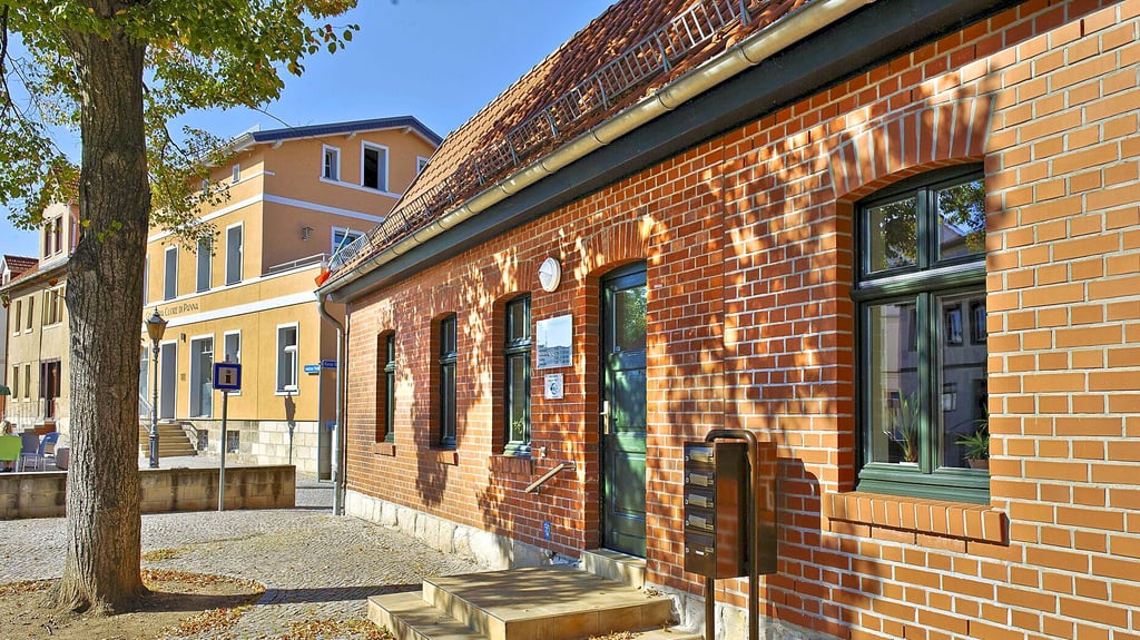 Die Stadt Ballenstedt will das Haus am Anhaltiner Platz verpachten.
